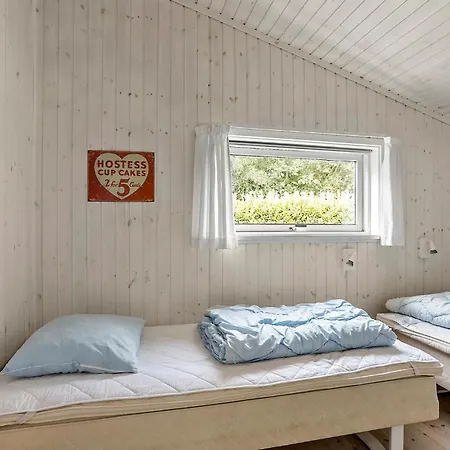 Stunning In With Kitchen Holiday home *